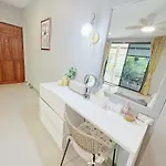 Sun And Moon House * Pattaya