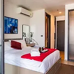 Apartment Edge Sea View Pattaya