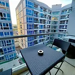 Grand Avenue Residence Condominium