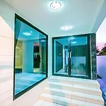 Soi 15 Thappraya Pool Villa- 5km To Jomtien Pattaya