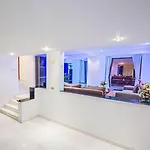 Soi 15 Thappraya Pool Villa- 5km To Jomtien วิลล่า