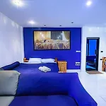 วิลล่า Soi 15 Thappraya Pool Villa- 5km To Jomtien