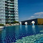 Supalai Sea View 1B1B Suite Room