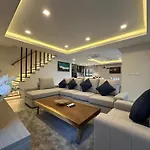 3 Bedroom Midtown Villa Pattaya