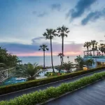 Luxury Seaview Studio - 14Th Floor Luxury Stay At The Palm Wongamat