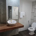 Middle Tree House 3* Pattaya