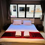 Vibe Inn Walking Street Pattaya