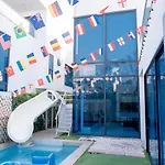 วันหยุดที่บ้าน Baruen Poolvilla