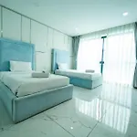 วิลล่า D9 Tagvilla Palm Spring In 8 Bedroom Pattaya