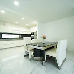 D9 Tagvilla Palm Spring In 8 Bedroom