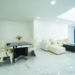 D9 Tagvilla Palm Spring In 8 Bedroom * Pattaya