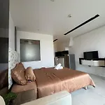 Center * Pattaya