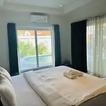 วิลล่า Majestic Seaside Private *