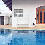 วิลล่า Pool At *