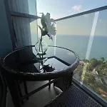 อพาร์ทเม้น Sea View At The Front - Breathtaking View