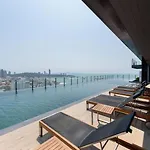 Apartment The Base - Spacious, 2 Bedroom, 2 Bathroom, Penthouse - Centre - 595
