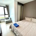 The Base - Spacious, 2 Bedroom, 2 Bathroom, Penthouse - Centre - 595
