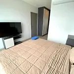 The Base - Spacious, 2 Bedroom, 2 Bathroom, Penthouse - Centre - 595 *