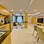 Tagvilla Suksabai In 04 Bedroom Pattaya