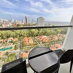 Better Than Home 1 Bedroom In Peak Towers