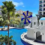Lovely Pool View Arcadia 1 Bedroom Condo