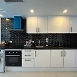 อพาร์ทเม้น Grand Avenue By Monthstayz Thailand *