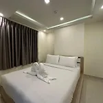 อพาร์ทเม้น Grand Avenue By Monthstayz Thailand