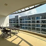 Grand Avenue By Monthstayz Thailand อพาร์ทเม้น Pattaya