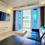 อพาร์ทเม้น Grand Avenue By Monthstayz Thailand *
