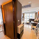 อพาร์ทเม้น Grand Avenue By Monthstayz Thailand *