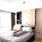 2 Bedrooms Near Pattaya Beach