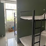 Hood Apartment *