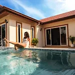 Villa Queen Massarossa Pool Pattaya-25