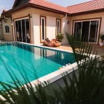 Villa Queen Massarossa Pool Pattaya-25