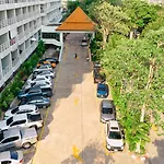 Jomtien Seaside Studio At View Talay 5