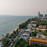 Jomtien Seaside At View Talay 5