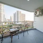 Jomtien Seaside At View Talay 5 อพาร์ทเม้น