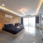 อพาร์ทเม้น Jomtien Seaside At View Talay 5 Pattaya
