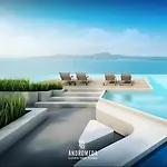 อพาร์ทเม้น Luxury 80sqm Beachfront 2 Bedroom With Views *