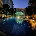 Stylish Apartment - Ultra-Fast Fiber Internet, Pool, Sauna, Gym, Smart Tv, Guest Friendly