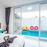 3 Bedroom Pool Royal Park Village