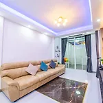 3 Bedroom Pool Royal Park Village Villa Pattaya