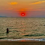 The Palm Wongamat ,World Class Luxury Seaview Condo, Private Beach Can See The Sanctuary Of Truth