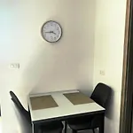 Elegant Appartement Avec Balcon, Piscine & Sauna