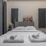 Thai Mei 3B Near Hollywood