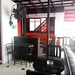 Ben & Lek Guesthouse
