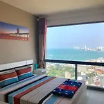 Unixx High Floor View Apartment *