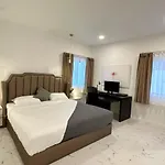 Liwei Cozy Pool Villa Pattaya
