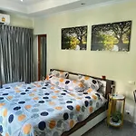 2 Bedroom With Private Swimming Pool And Jacuzzi 350m From * Pattaya