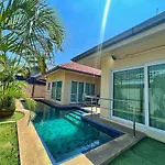 2 Bedroom With Private Swimming Pool And Jacuzzi 350m From *